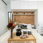 Apartment Karpia - 50m2, Parking, Balcony - By Rentujemy Poznan