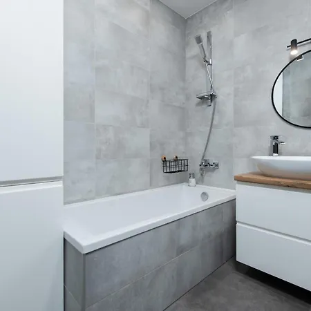 Apartment Karpia - Parking, Balcony - By Rentujemy *