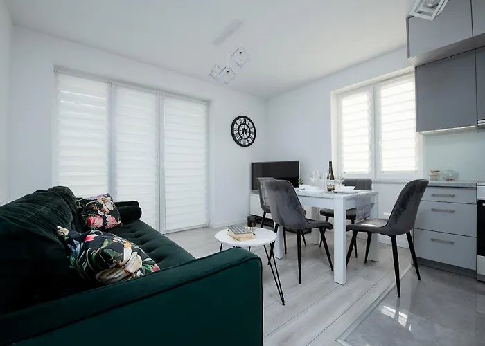 Apartment Karpia - 50m2, Parking, Balcony - By Rentujemy *