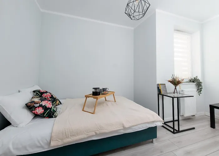 Karpia - 50m2, Parking, Balcony - By Rentujemy Apartment *